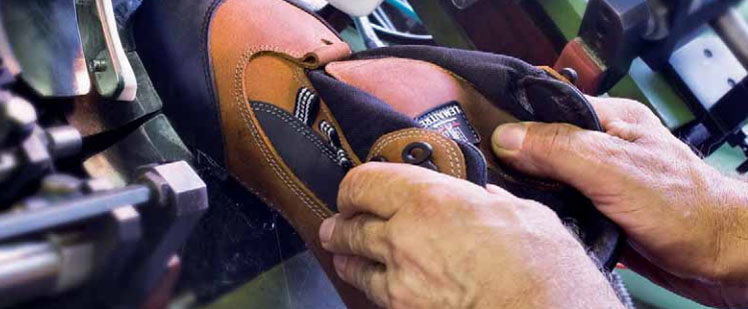 Výroba ochranné bezpečnostní pracovní obuvi